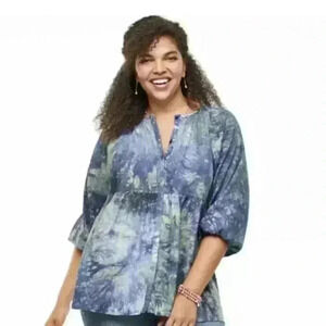 Cabi medium linen blue & green tie dye peasant blouse.Can be worn open as well!